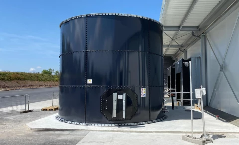 Bassin tampon en acier vitrifié à ciel ouvert